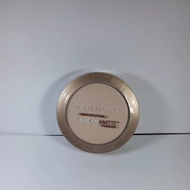 Maybelline Dream Matte Powder Fair (Light 0-1)  Brand New