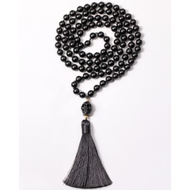 Jewever Natural Black Obsidian 108 Mala Beads Prayer Necklaces for Women and Men Hand Carved Statue Skull Necklace for Men Reiki Healing Stone Necklace