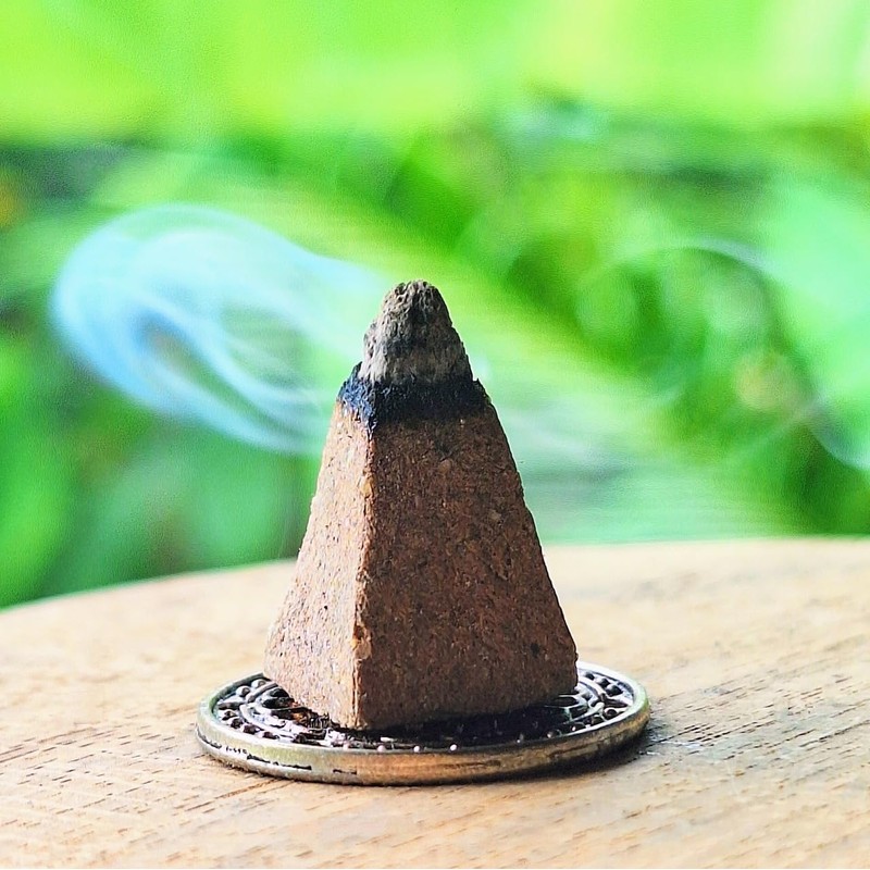 Pyramid Corn Incense / Exclusive Incense (12 Pieces) - ISHIKI-BALI