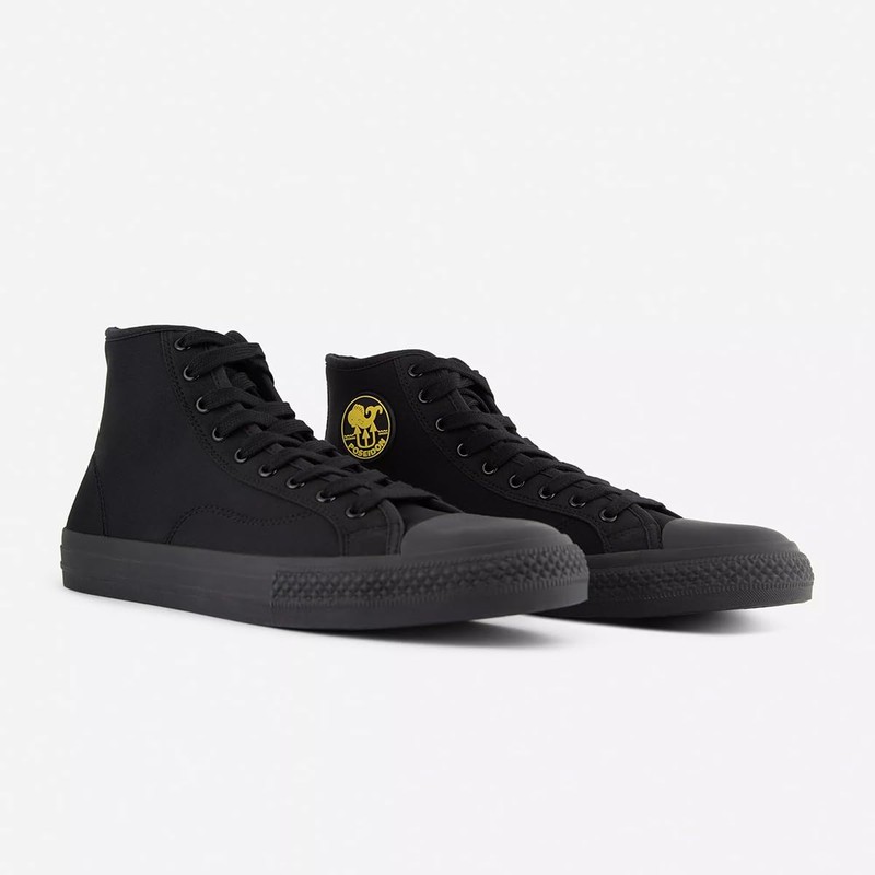 Poseidon One Shoe II, Black/White, Women 10 / Men 8