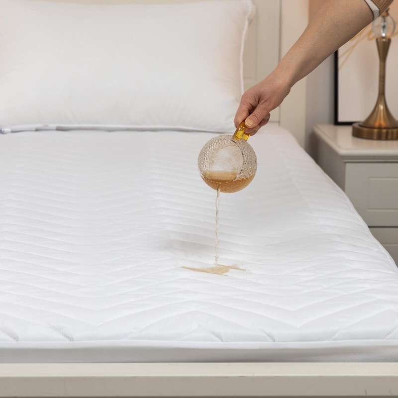 Quilted Waterproof RV Short Queen Mattress Protector Pad for 60