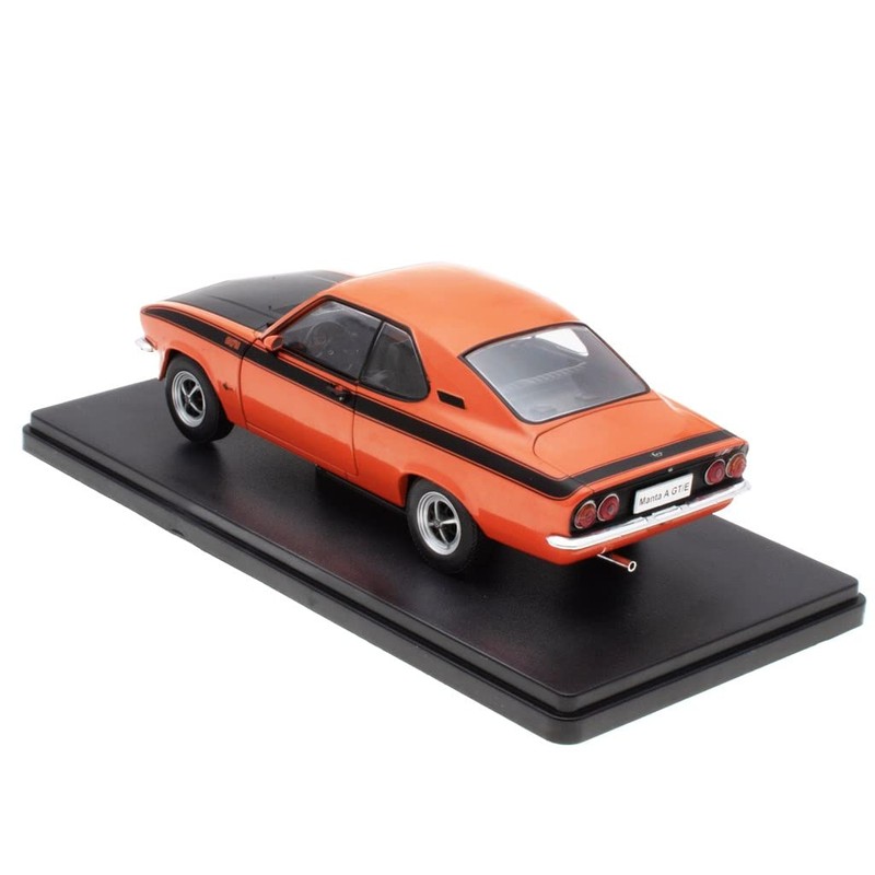 - Collector's Miniature Car 1/24 Compatible with Opel Manta A