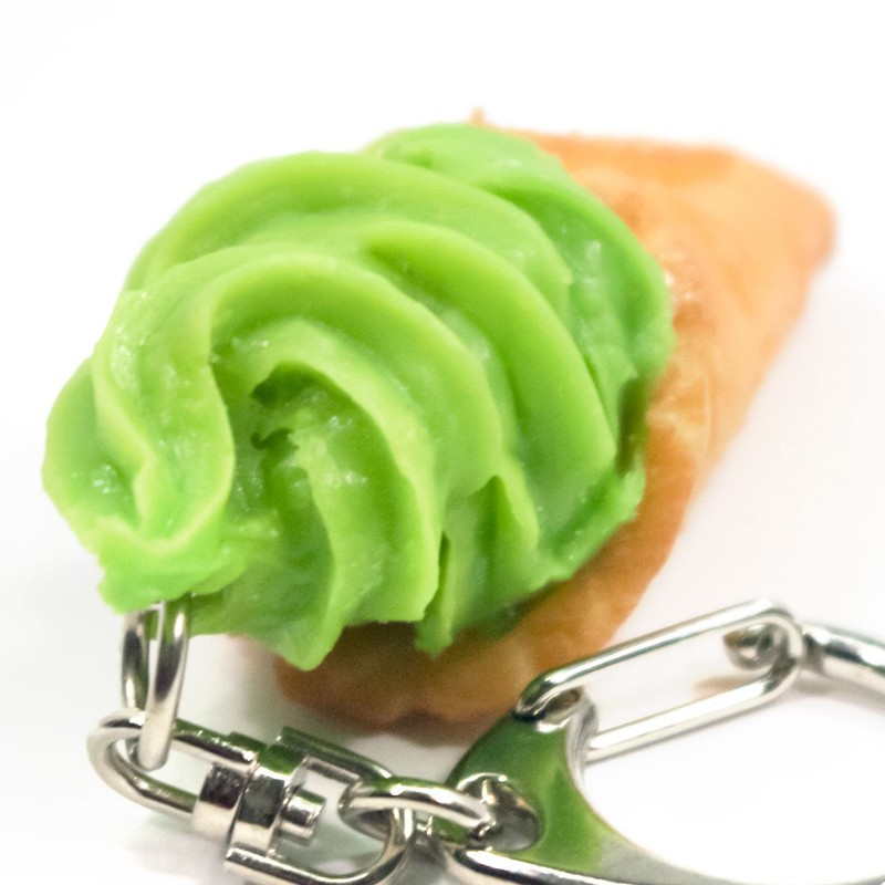 Food Sample Keychain Eat and Delicate and Soft Cream (Matcha)