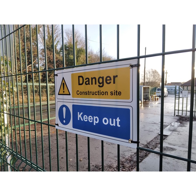 The Signal Range Pack of 2 signs 300mm x 200mm