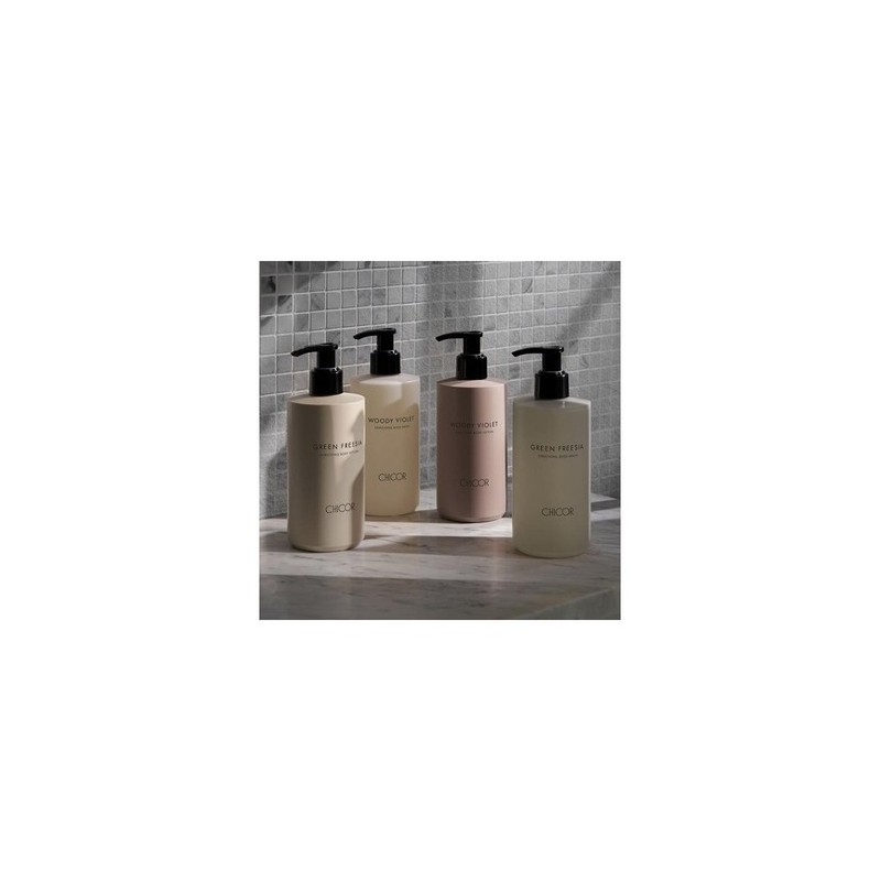 (One Mile Away Collection) Enriching Body Lotion Green Freesia /