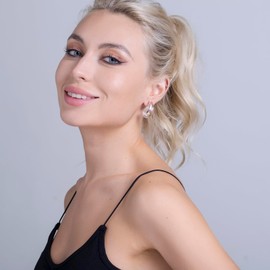 Winssigma Chunky Acrylic Hoop Earrings, Lightweight Waterdrop Hoops Earrings, Hypoallergenic Trendy Jewelry for Women(AB Color)