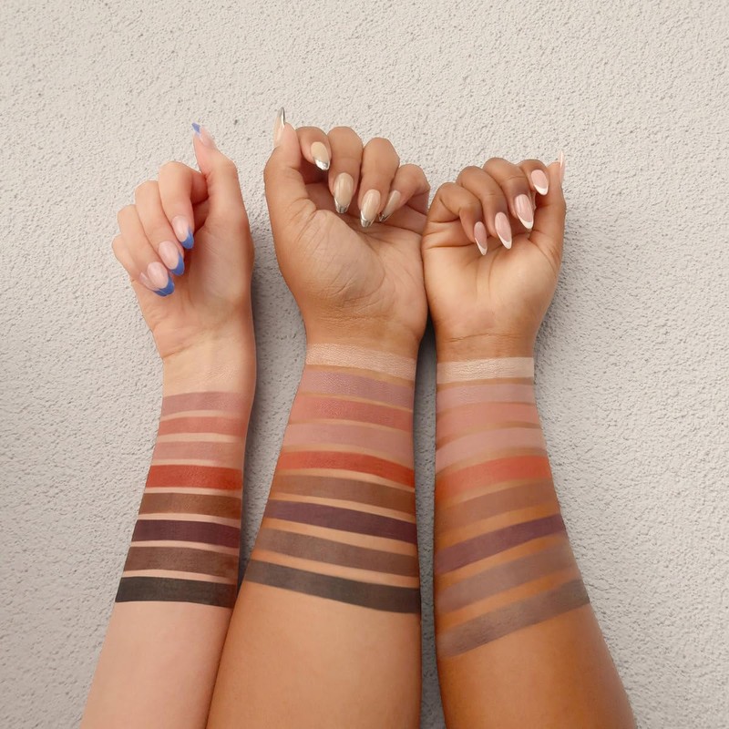 Lottie London Lottie Palette in The Mattes, 9 shade compact