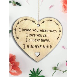 Pet-Jos Love Heart Plaque Gift for Your Love Heart Wooden Hanging Sign Friendship Quote Gift for Him for Her I Love You Plaque Valentines Day FBA