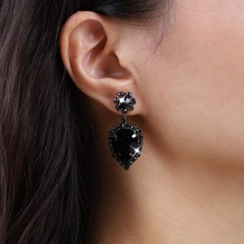 TseanYi Vintage Black Teardrop Crystal Earrings Waterdrop Black CZ Drop Earrings Onyx Gemstone Stud Earrings Gothic Dangle Earrings Jewelry for Women and Girls Gifts