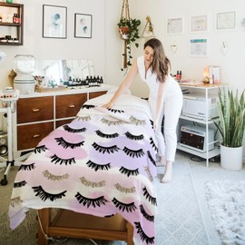 Ivarunner Lash Blanket for Lash Bed, Get Well Gifts for Women, Eyelash Summer Throw Blankets for Couch Bed Lash Room Decor, Flannel Fleece Blanket Birthday Gifts for Women Mom Daughter 50"x 60"