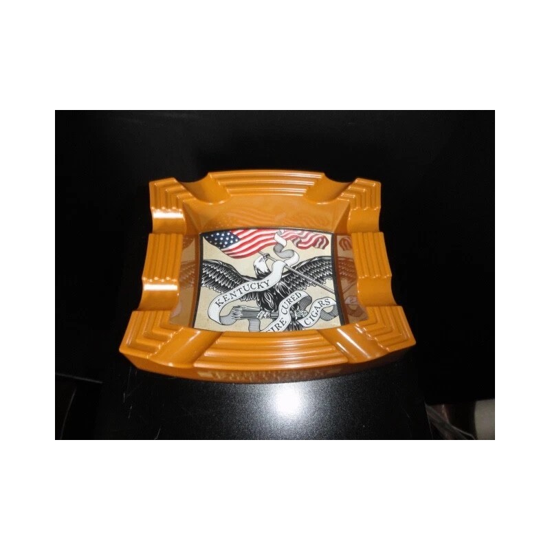 Drew Estates Outdoor Plastic cigar ashtray Measures 8.25" L x