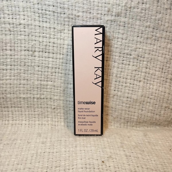 Mary Kay NEW Mary Kay TimeWise Ivory 4 Matte-Wear Liquid