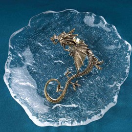 Allereya Vintage Dragon Stud Earrings Antique Dragon Cartilage Earrings Dragon Clip On Earrings Gold Dragon Stud Earrings Jewellery for Women and Girls (Gold)