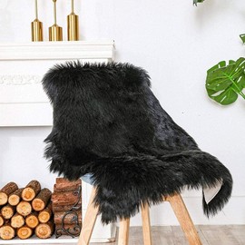 JXLOULAN Faux Fur Area Rugs Black 50x80 cm Soft Fluffy Faux Sheepskin Rug for Bedrooms Floor Living Room Kids Rooms Decor