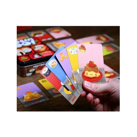 Sushi Go - The Pick and Pass family Card Game from Gamewright, great for 2-5 players aged 8 and up