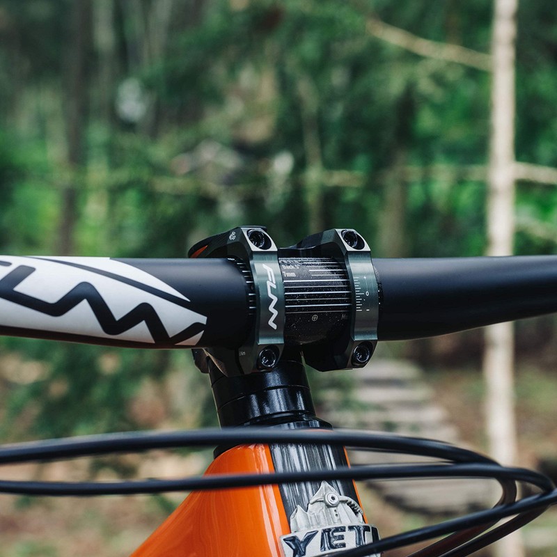 Funn イコライザー 自転車ステム 10mmドロップまたはライズ 31.8mmバークランプ (長さ35mm、グリーン)