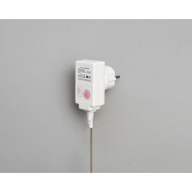 DecoTrend GmbH Sterntaler Star Chain, Christmas Star Chain, 9 Stars, 18 Points, Red, 8 cm, Indoor and Outdoor Use, LED, Power Plug, with Timer