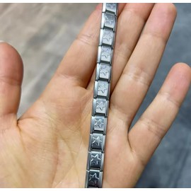 Brazalete italiano con diseño de estrellas de Acero Inoxidable 316L con Eslabones Intercambiables. Pulsera para charms