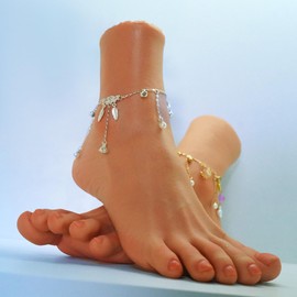 1 Pair, Silicone Female Foot Model, Realistic Fake Foot, Silicone Foot, Wrinkles on Soles, Realistic Silicone Feet, Fake Feet, for Jewerly Shoe Sock Sandal Display Art Collection