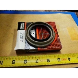 Federal-Mogul National 2207 Front Inner Wheel Seal Fits 1974 International Harvester 100 F+S