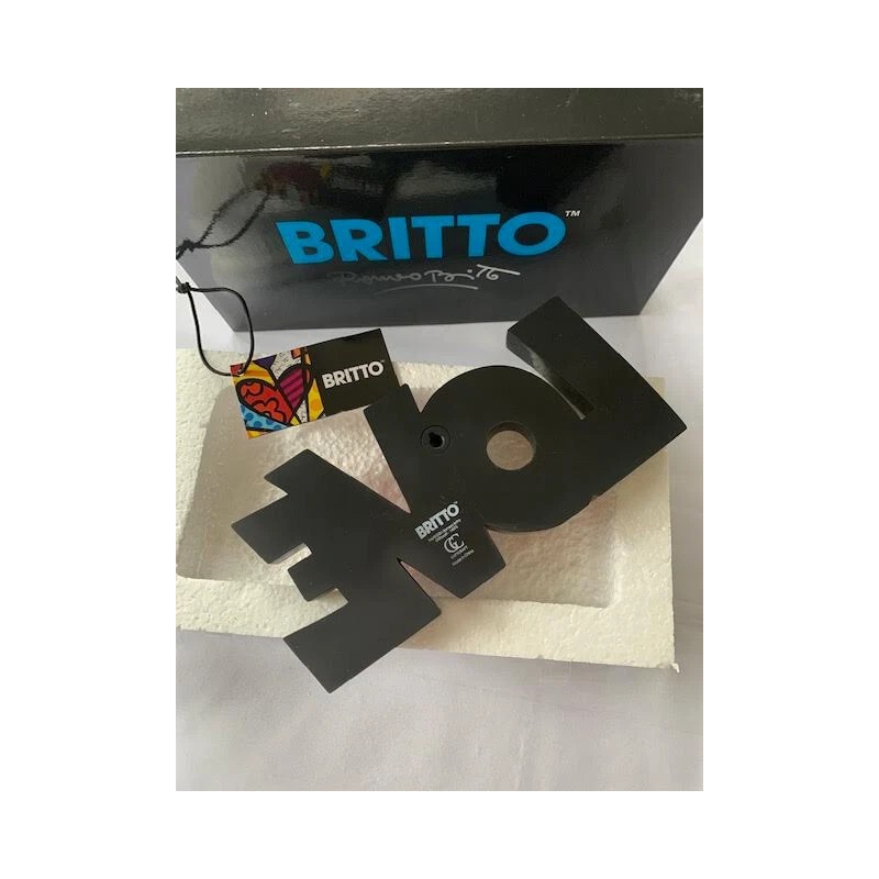 ROMERO BRITTO LOVE WORD ART FIGURINE LARGE 7 IN X