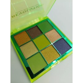 Revolution Paleta De Sombras Hermosa Original Oferta