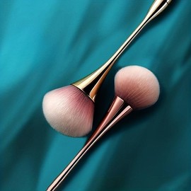 Large Size Loose Powder Brush, Soft Bristles Makeup Brush, Professional Makeup Tool for Women, Cosmetic Product for Daily Use - Color: Golden, Size: one-size