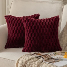 MANDIOO Pack of 2 Burgundy Super Soft Plush Fluffy Decorative Throw Pillow Covers 16x16 inch 40 x 40 cm Faux Fur Wool Velvet Cushion Covers Pillow Cases Couch Sofa Bed Living Room