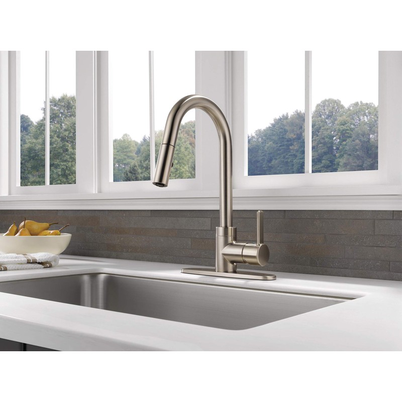 Peerless Precept Single-Handle Kitchen Sink Faucet with Pull Down Sprayer,