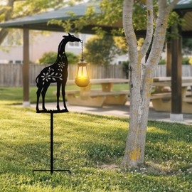 Solar Giraffe Garden Stakes Outdoor Solar Decor Metal Giraffe Holding Solar Lantern Decorative Garden Metal Animal Stakes Outdoor Giraffe Silhouette Stakes