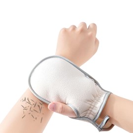 TRkin Scrubbing Towel, Scrub, Mittens, Exfoliating Removal, Body Odor Prevention, Scrubbing Towel, Unisex, Securing Thumb & Non-Slip, Removes Cuticles for Smooth Skin) Gently Rub Off Polos (Beige White)
