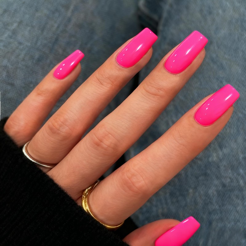 Uñas postizas de gel rosa intenso, largas y cuadradas, uñas
