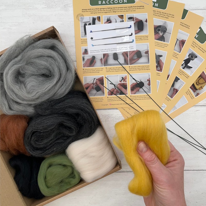 Bergin & Bath Needle Felting Kit, Raccoon - Make a