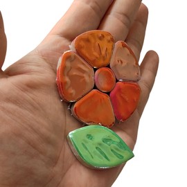 1.1LB Iridescent Leaves Ceramics Mosaic Tiles,Making Creative 3 Size Ceramic Mosaic Pieces for DIY Craft,Flowerpots,Vases,Cups,Garden Decor Mosaic Making Supplies (Red Flowers + Green Leaves)