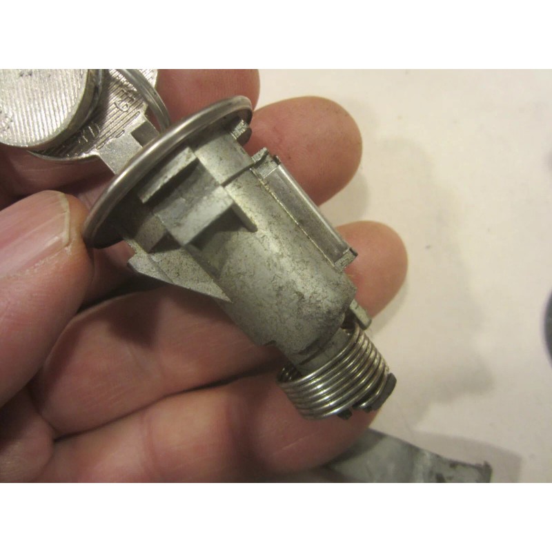 General 1965 - 1979 Ford Lincoln Mercury Trunk Lock General