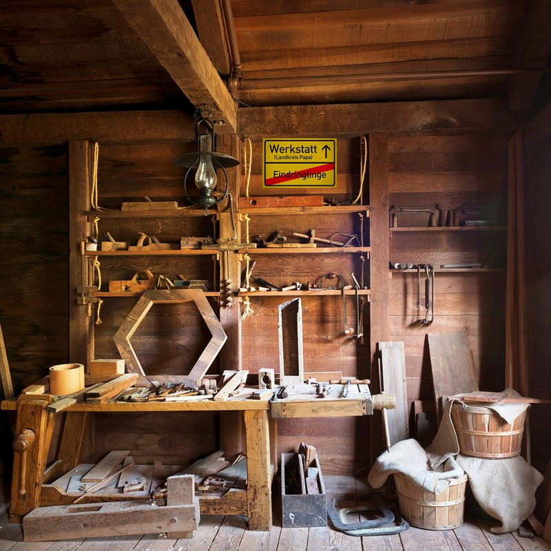 Workshop Sign as a Christmas Gift for Dad – Gift