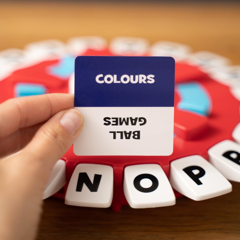 IDEAL | Think Words: The quick thinking, letter pressing game!