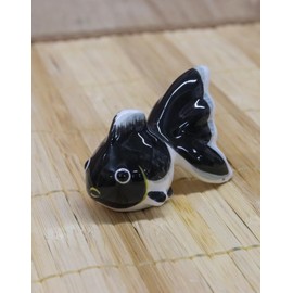 Yakushi Kiln Chopsticks Rest Ceramic Goldfish (Black)