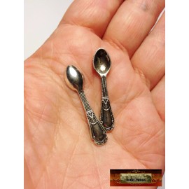 Morezmore M01343-FS MOREZMORE 2 Miniature Spoons Doll Dollhouse Mini Charm Prop