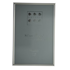 Sixtrees Cambridge 2-400-46 Silver Plated 6x4 inch photo frame. Complete with microfibre cleaning cloth.