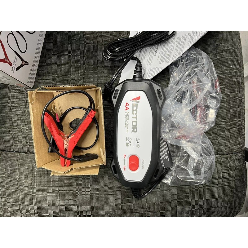 VECTOR VECBC4 4 Amp Battery Charger/Mainta