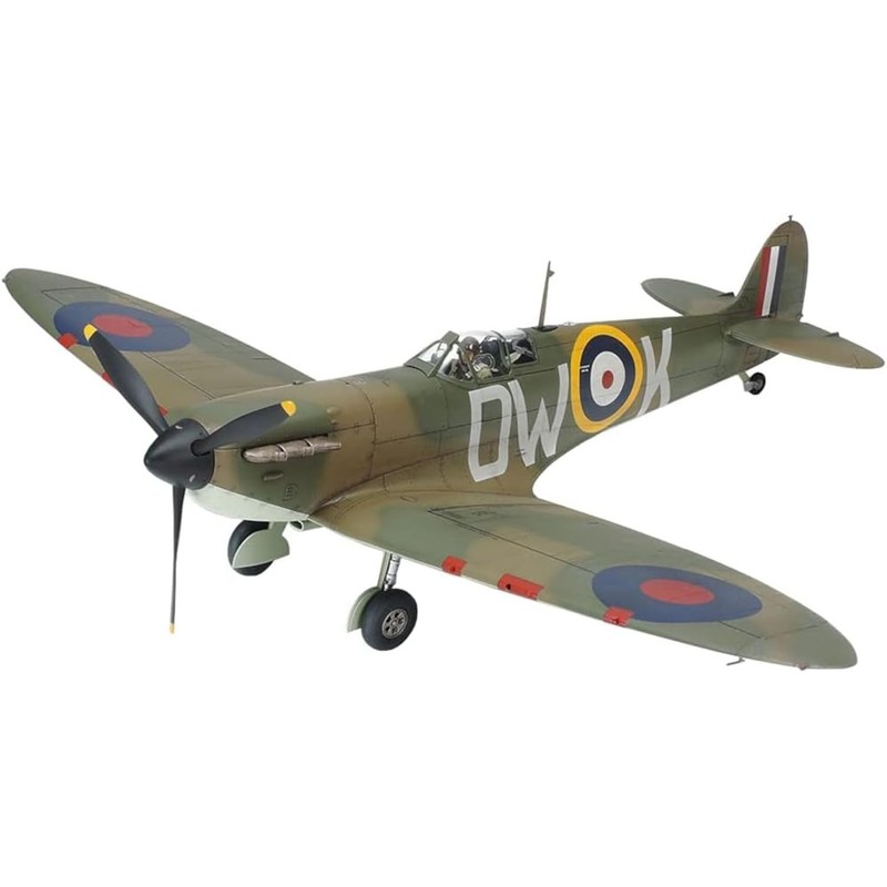 Tamiya 25211 Supermarine Spitfire Mk.I & Light Utility Car 10HP