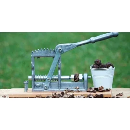 DUKE BLACKWALNUT HICKORY NUTCRACKER HEAVY DUTY LEVER MODEL150 REPLACEMENT SCREW ONLY