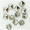 100pcs 10mm Square DIY Leathercraft Metal Punk Spikes Spots Pyramid