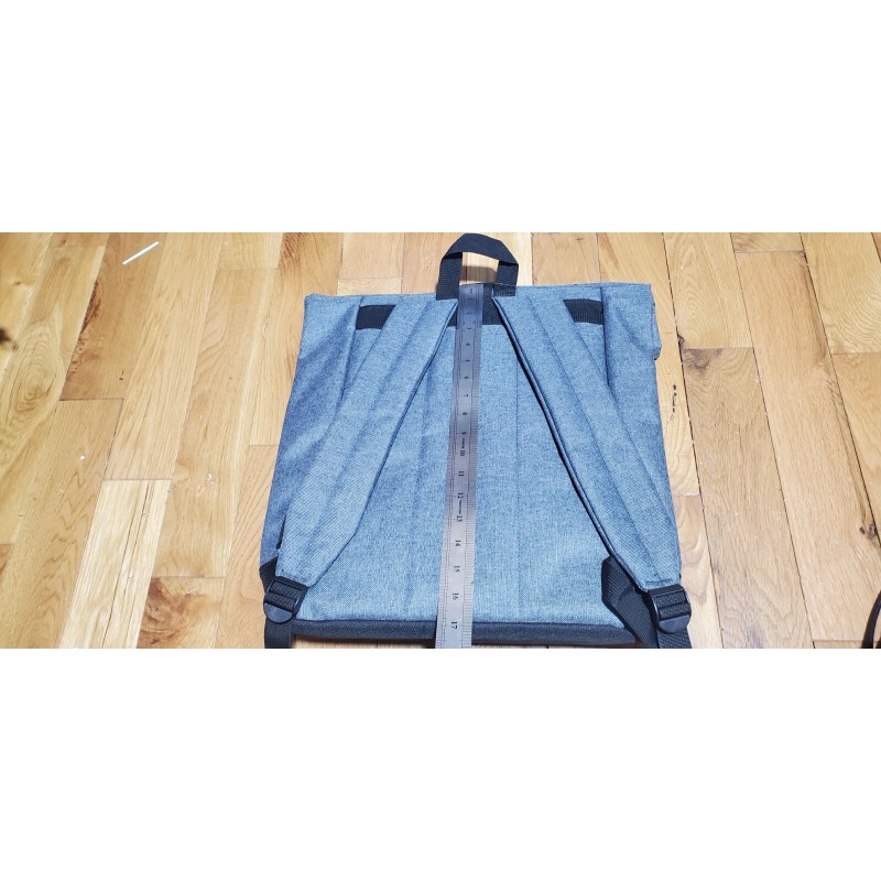 LUFTHANSA TECHNIK BAG PACK NEW. 17x16x4"