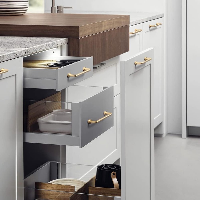 SYZOW Brushed Brass Drawer Pulls, 6 Pack, 192mm, Kitchen Cabinet