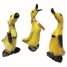 homestyles Wooden Vintage Hand Crafted 8'h Baby Duck 3 Piece Bamboo Root Figurine Set with Whimsical Name Tags (Cream-White-Lt Yellow)