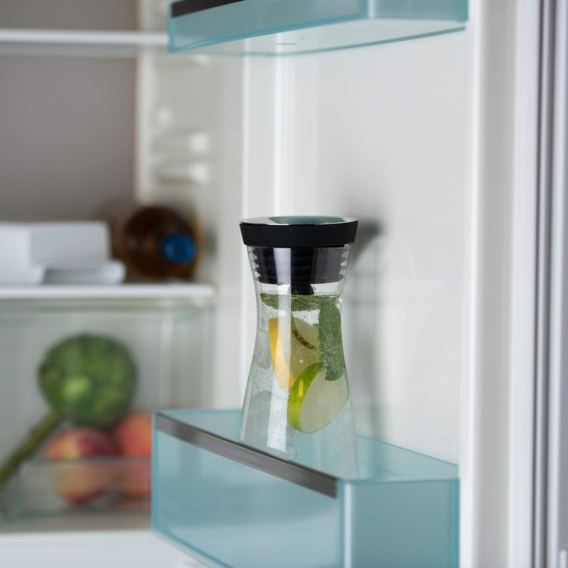 WMF Basic Water Decanter 1L Height 29 cm Close-Up Stopper