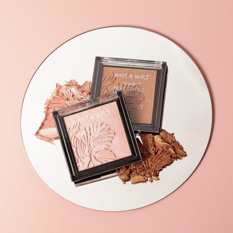 Wet n Wild - Polvo iluminador Megaglo, Blossom Glow, 0.19