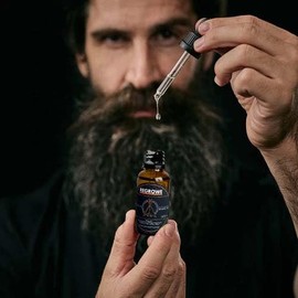 Regrowe | Aceite Explorer | Aceite para Barba y Bigote | Limón, Lavanda, Sándalo, Argán y Almendras